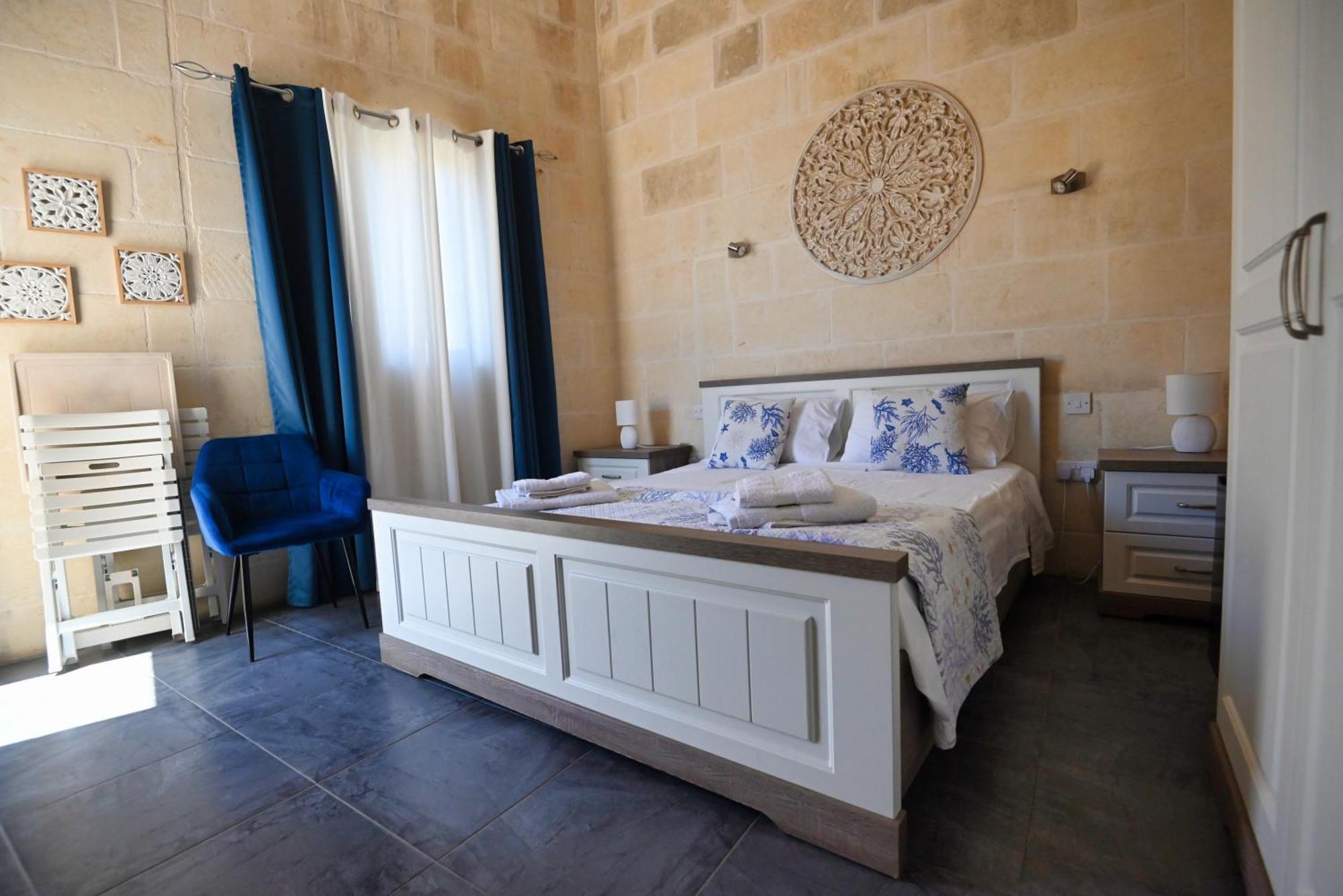 The Cloisters Bed And Breakfast Xaghra Exterior photo